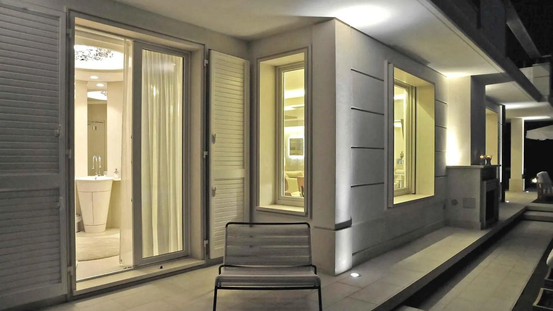 Luxurious Modern Villa With Refreshing Pool Forte dei Marmi 0*,  Italy
